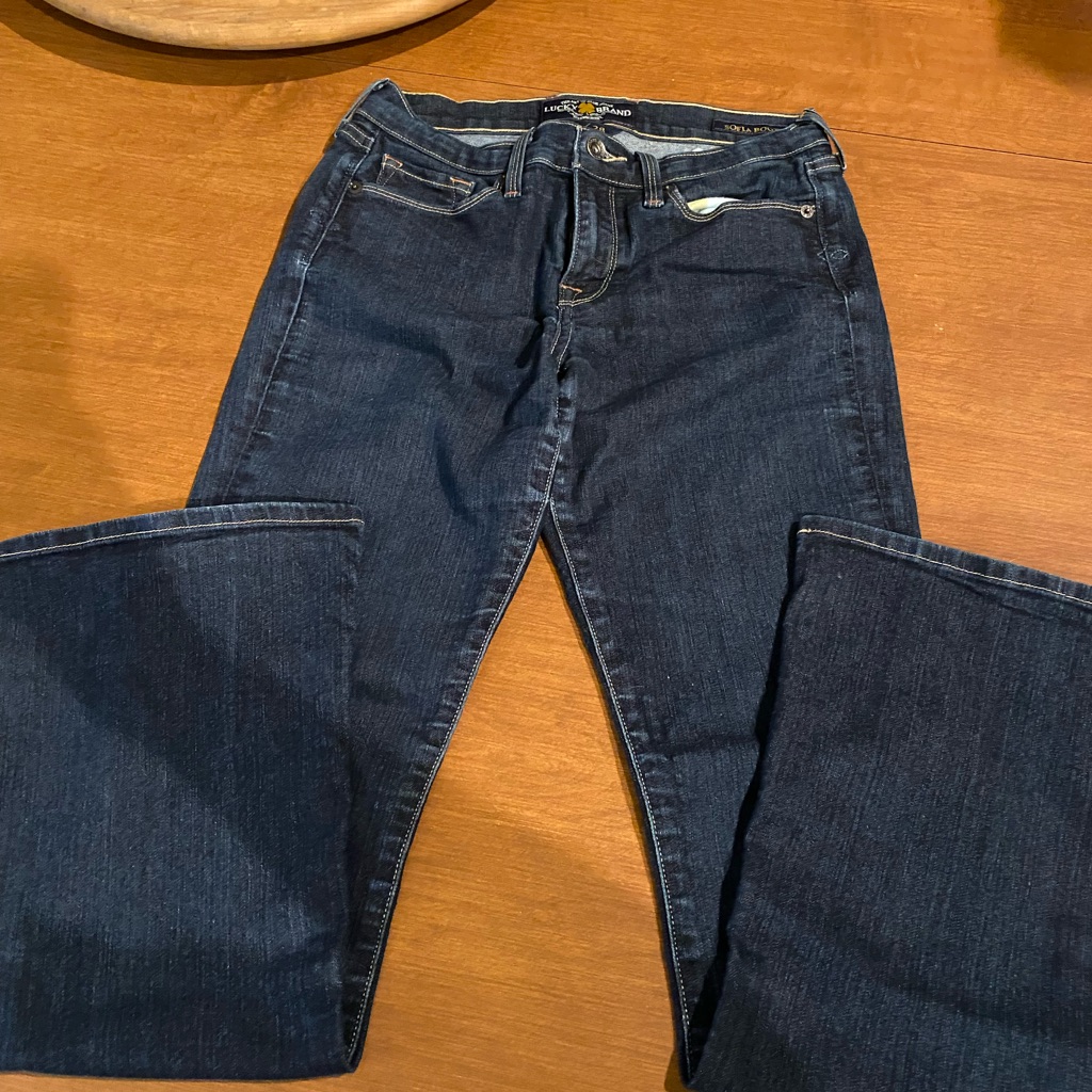 Lucky Brand Sofia Bootcut Jeans In A Dark Wash Size 628 310